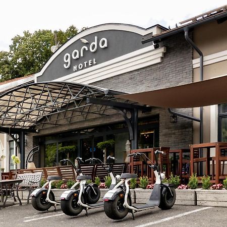 סזומבאת'לי Garda Hotel מראה חיצוני תמונה